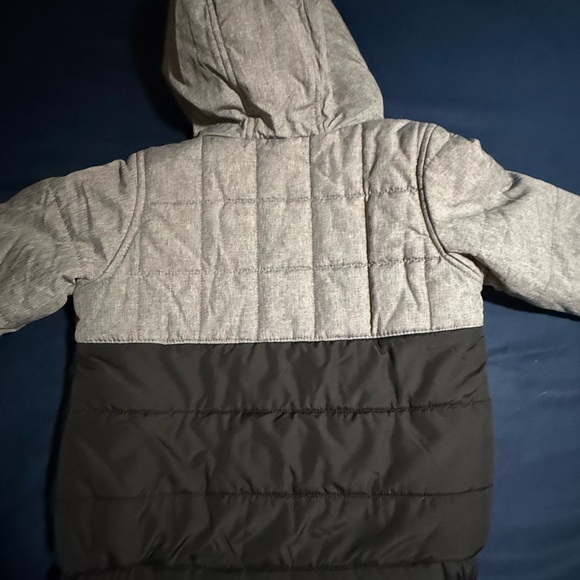 Timberland Two-Tone Gray and Black Jacket - Picture 4 of 5